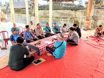 Rapat Pembahasan Pengelolaan Sampah di Desa Padangbulia